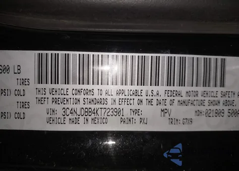 2019 Jeep Compass Altitude 4X4 z USA, uszkodzony, nr VIN 3C4NJDBB4KT723901